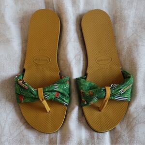 Havainas Tropical Flip Flops